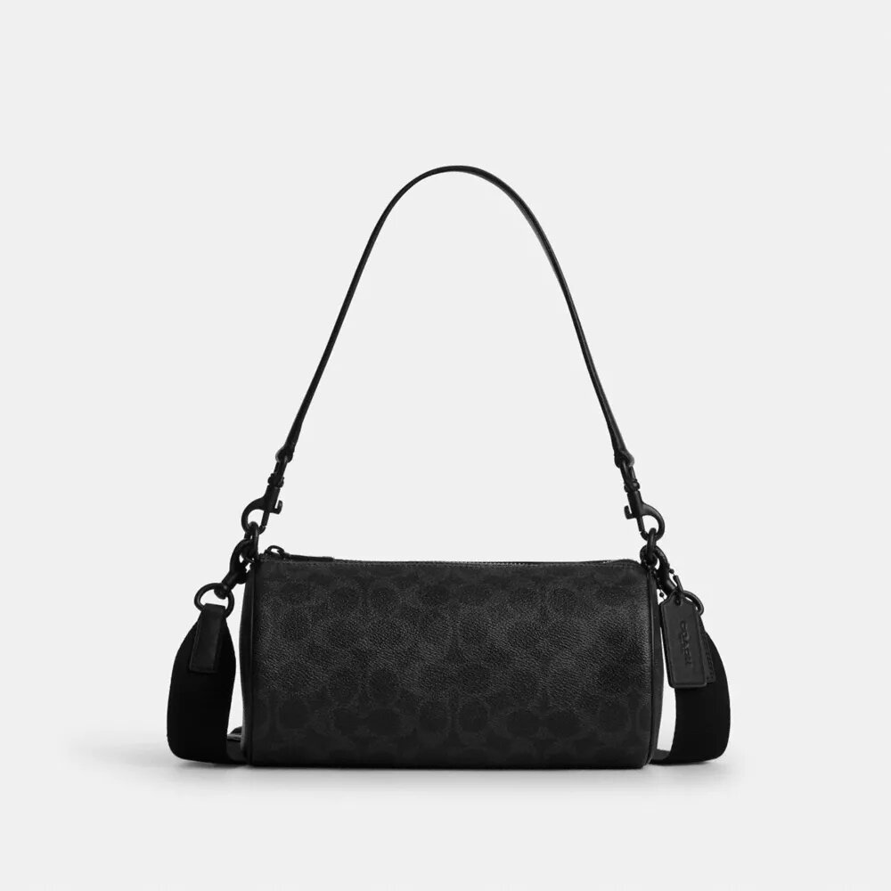 Andre Barrel Bag 24 i Signature Canvas