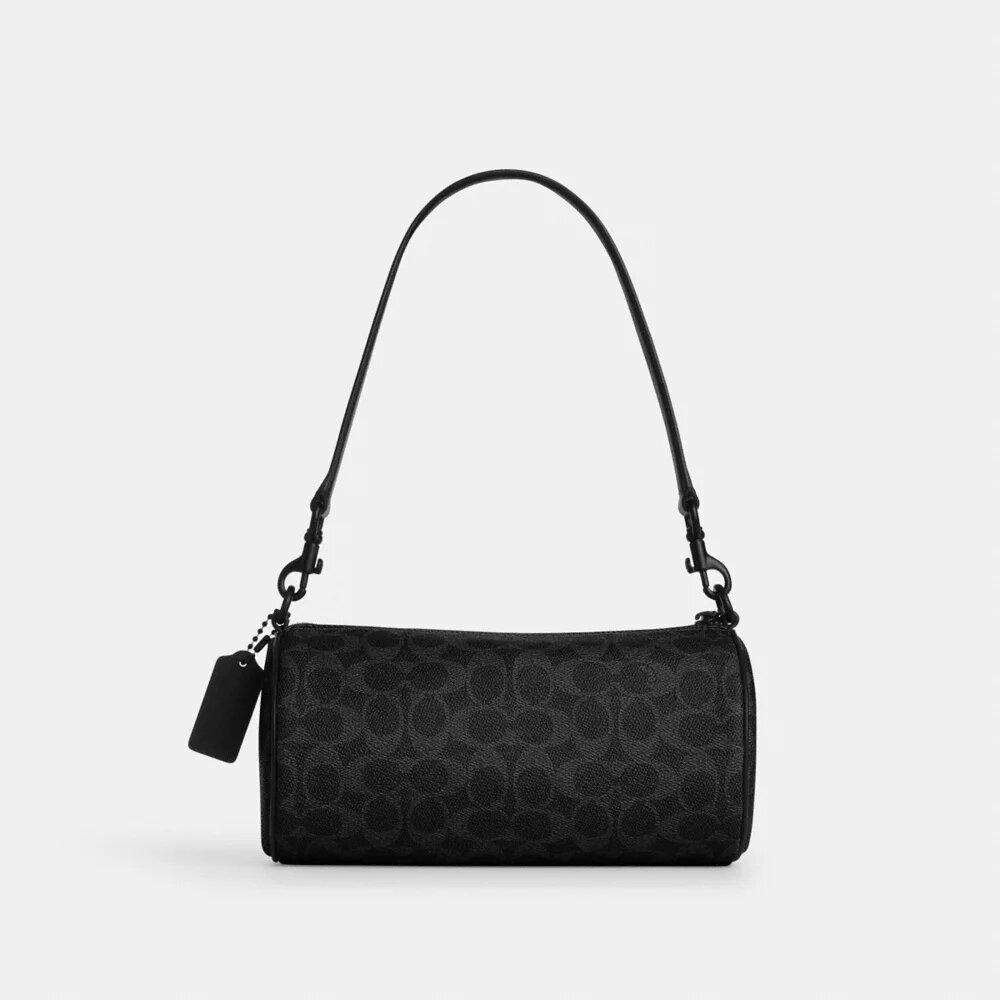 Andre Barrel Bag 24 i Signature Canvas