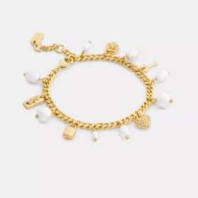 Armband med pärlor och hjärt-smycken