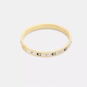 Armband med upprepade C-mönster och gångjärn