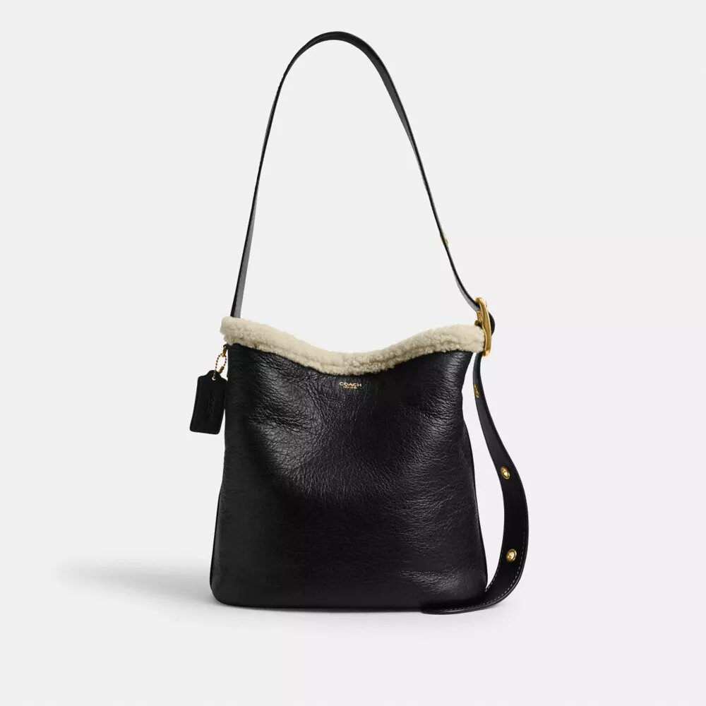 Bleecker Bucket Bag i shearling