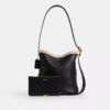 Bleecker Bucket Bag i shearling