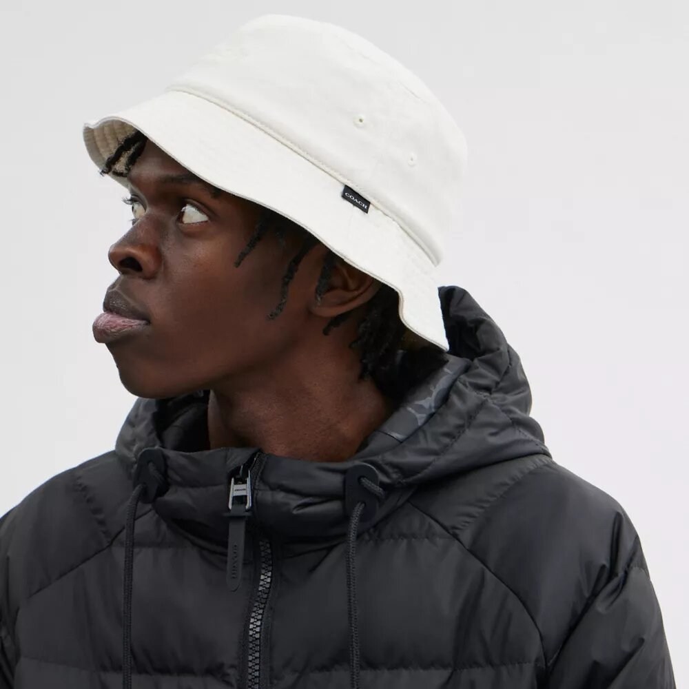 Bucket-hatt i denim