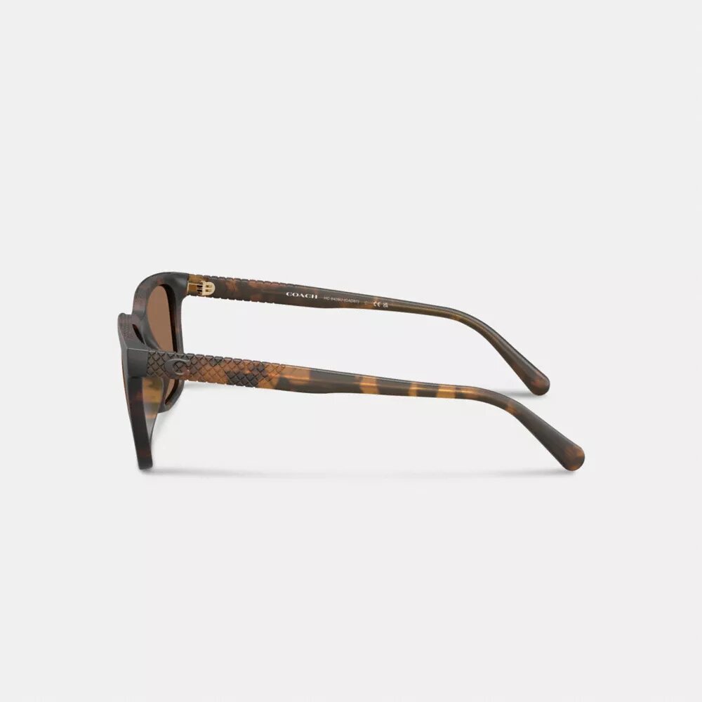 C-detaljer, strukturerade skalmar, fyrkantiga solglasögon