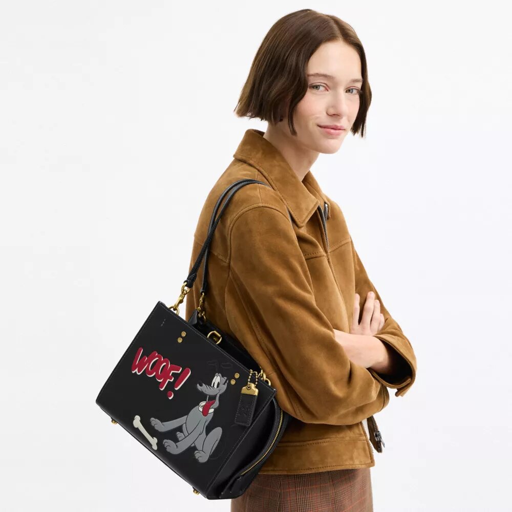 Disney X Coach Rogue-väskor 25 med Pluto