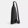 Dominic Sling Pack i Signature Canvas