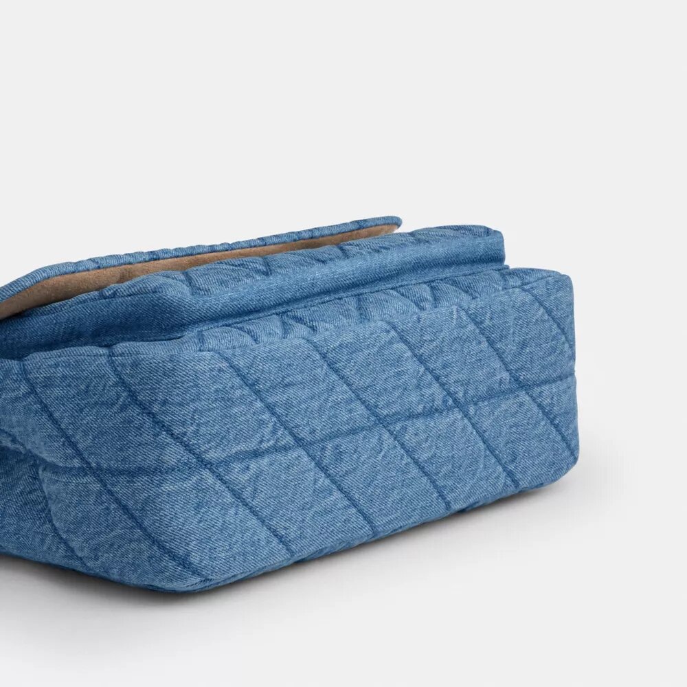 Elodie-axelremsväskor i återvunnen bomull med quiltning