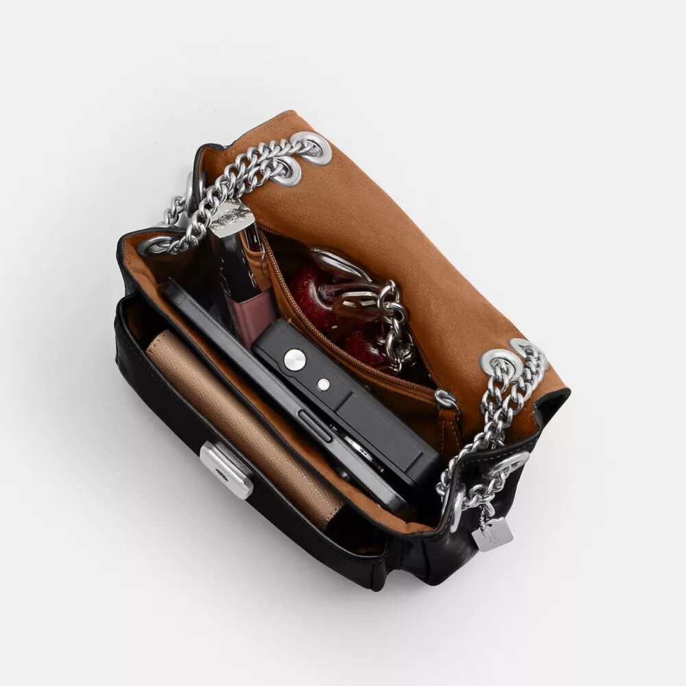 Elodie crossbody-väska 18