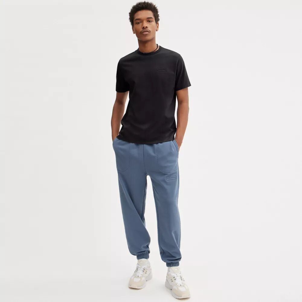 En oumbärlig T-shirt