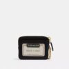 Essential Card Case med kedja
