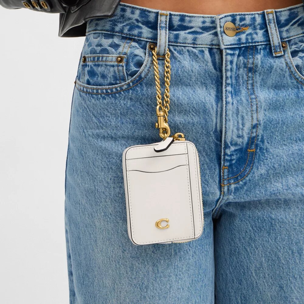 Essential Card Case med kedja