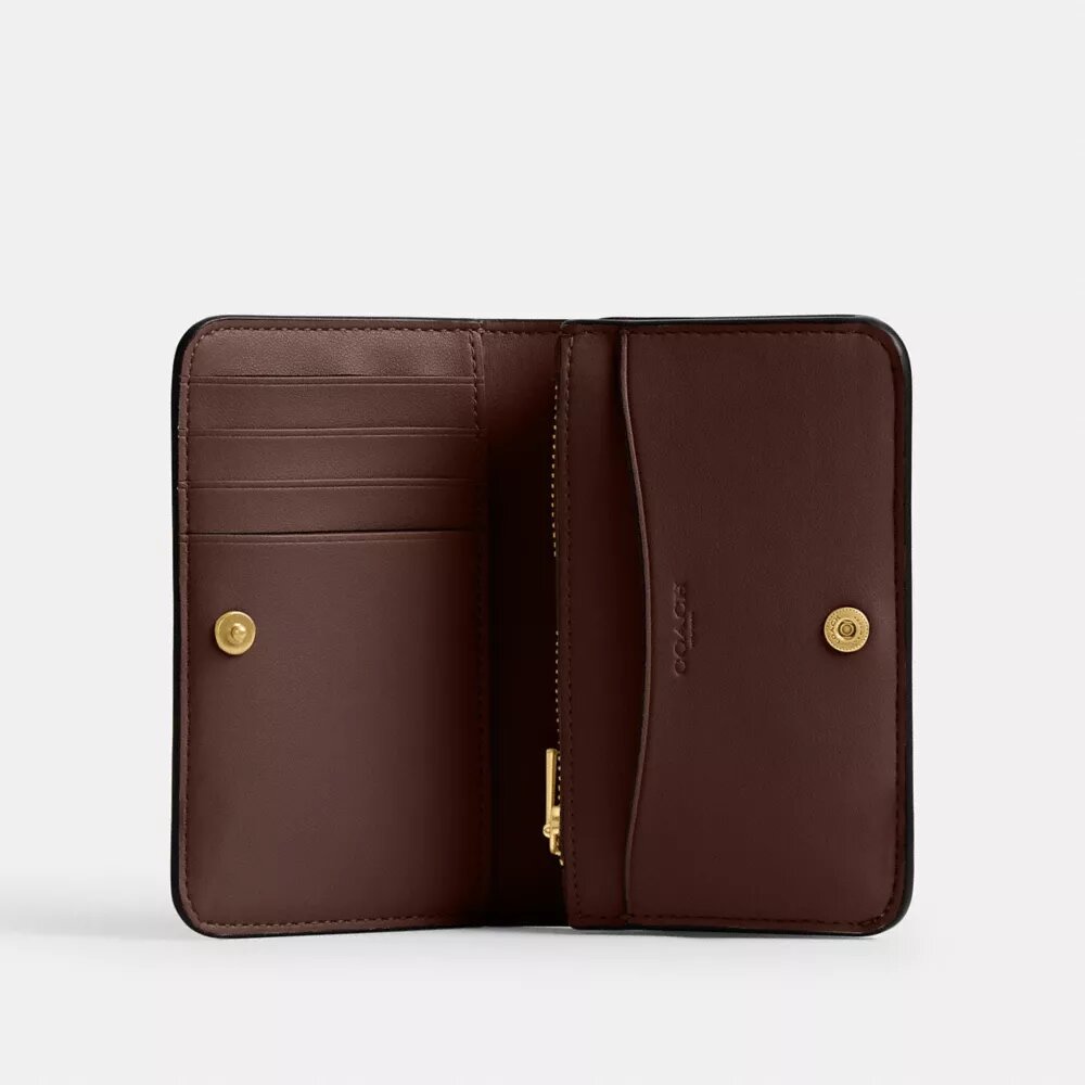 Essential Slim kortfodral