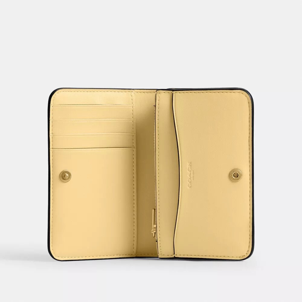 Essential Slim kortfodral