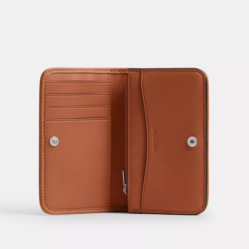Essential Slim-kortfodral i Crystal Signature Jacquard