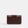 Essential Slim-kortfodral i signaturjacquard