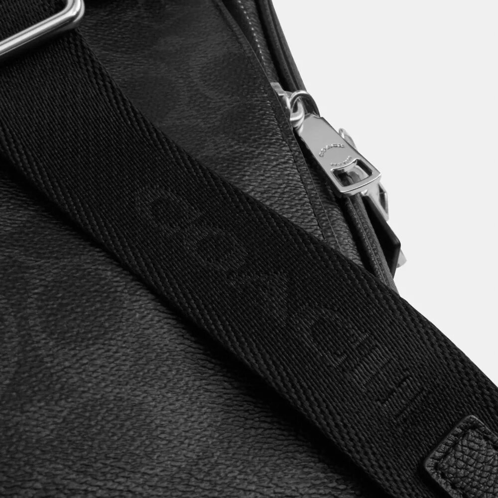 Felix-slingväska i Signature Canvas