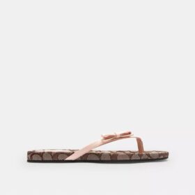 Flip-flops med rosett i Signature Jacquard