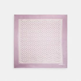 Fyrkantig silkescarf med texturerat signaturmönster