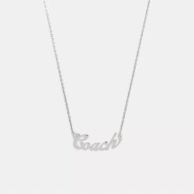 Halsband med namnskylt i Coach Script