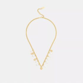 Halsband med pärl- och hjärt-smycken
