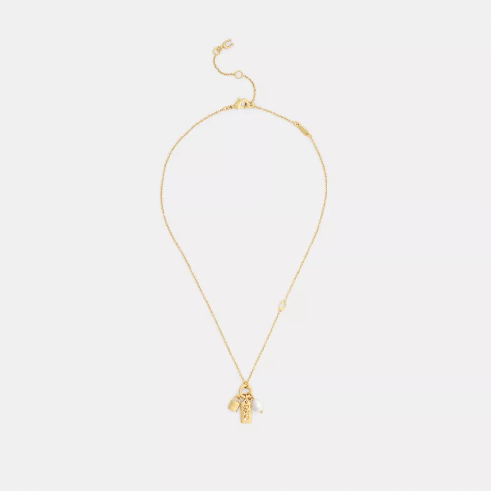 Halsband med pärlsmycken