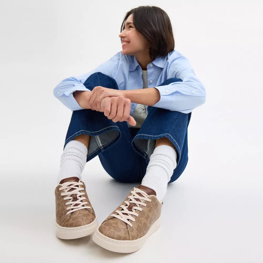 Höga sneakers i Signature Canvas