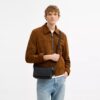 Jack Small Flap Axelremsväska i Signature Canvas
