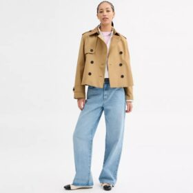 Kort trenchcoat med signaturkrage