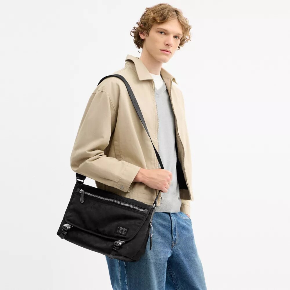 Lane Messenger i vårt signaturnylon