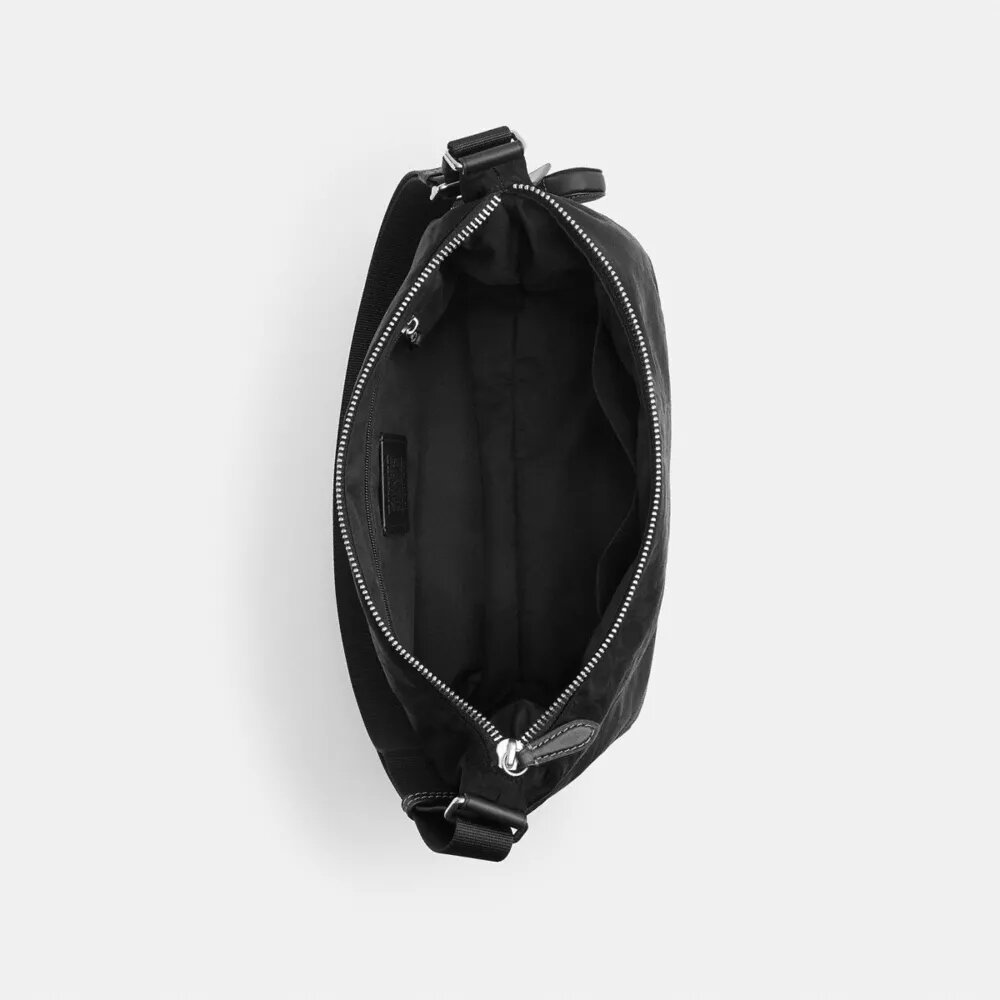 Leo Crossbody i signaturNylon med smycken