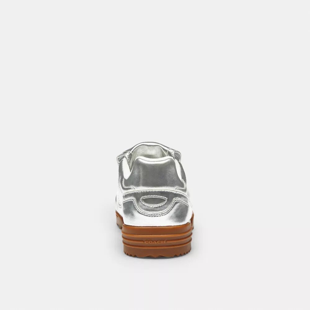 Match-sneakers