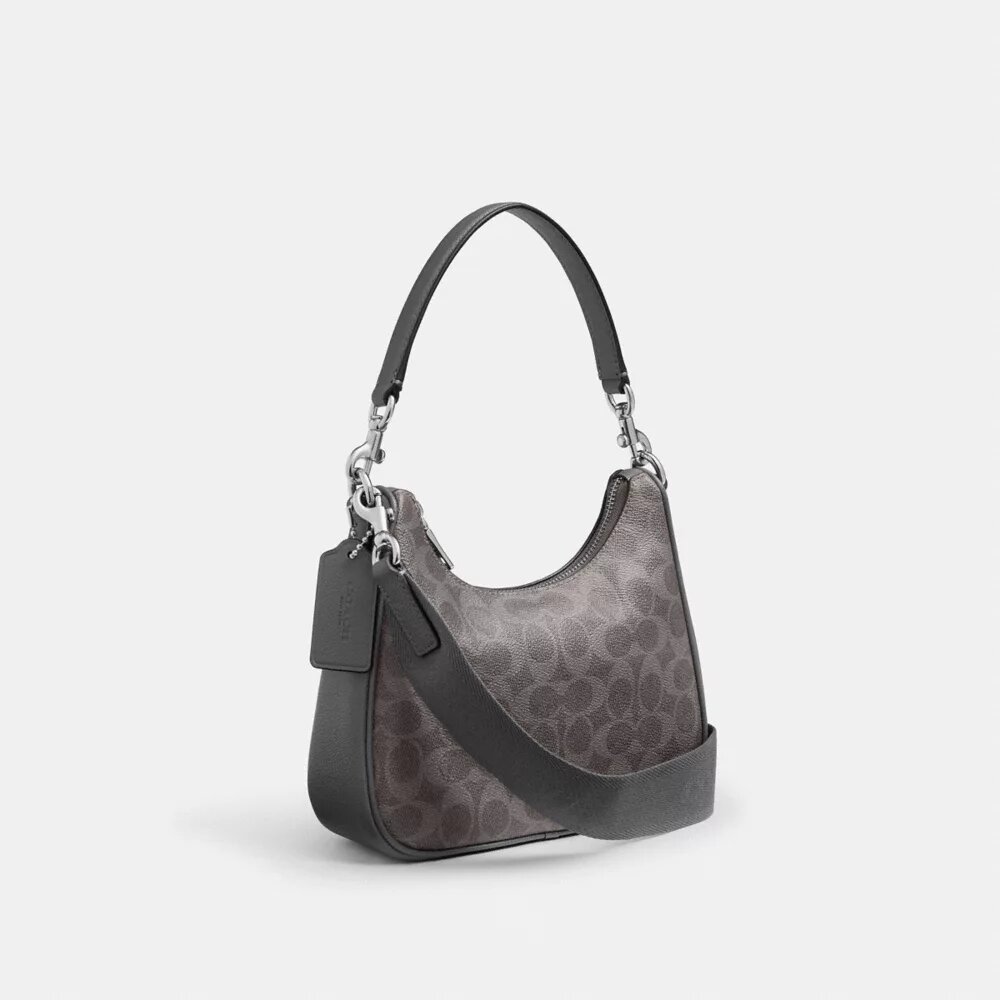 Nolan Hobo-väska i Signature Canvas