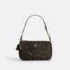 Nolita 19 i Loved Signature Canvas med smycken