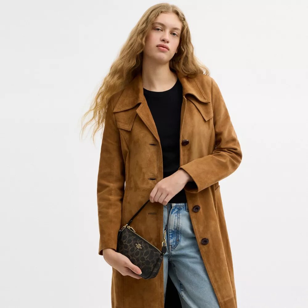 Nolita 19 i Loved Signature Canvas med smycken