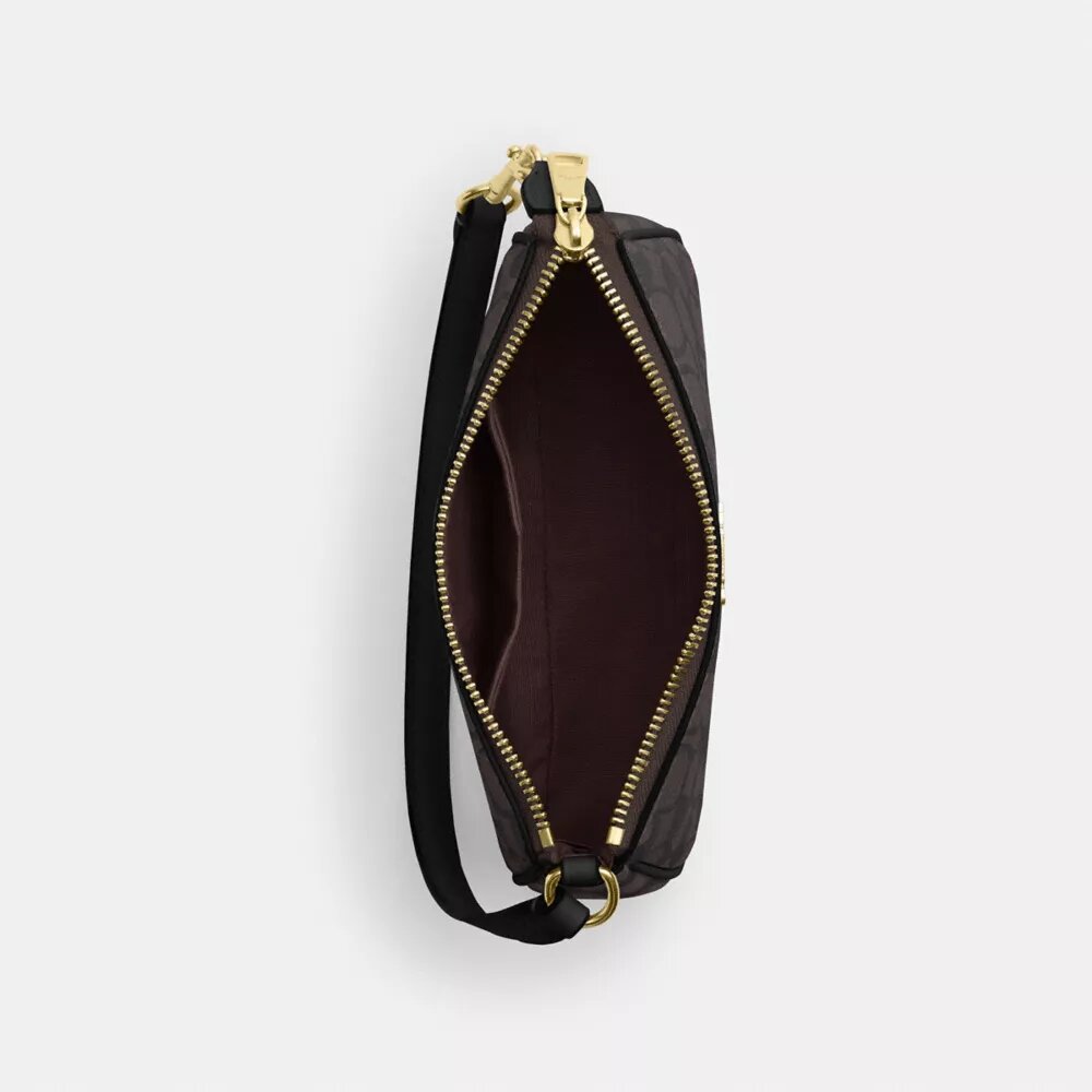 Nolita 19 i Signature Canvas