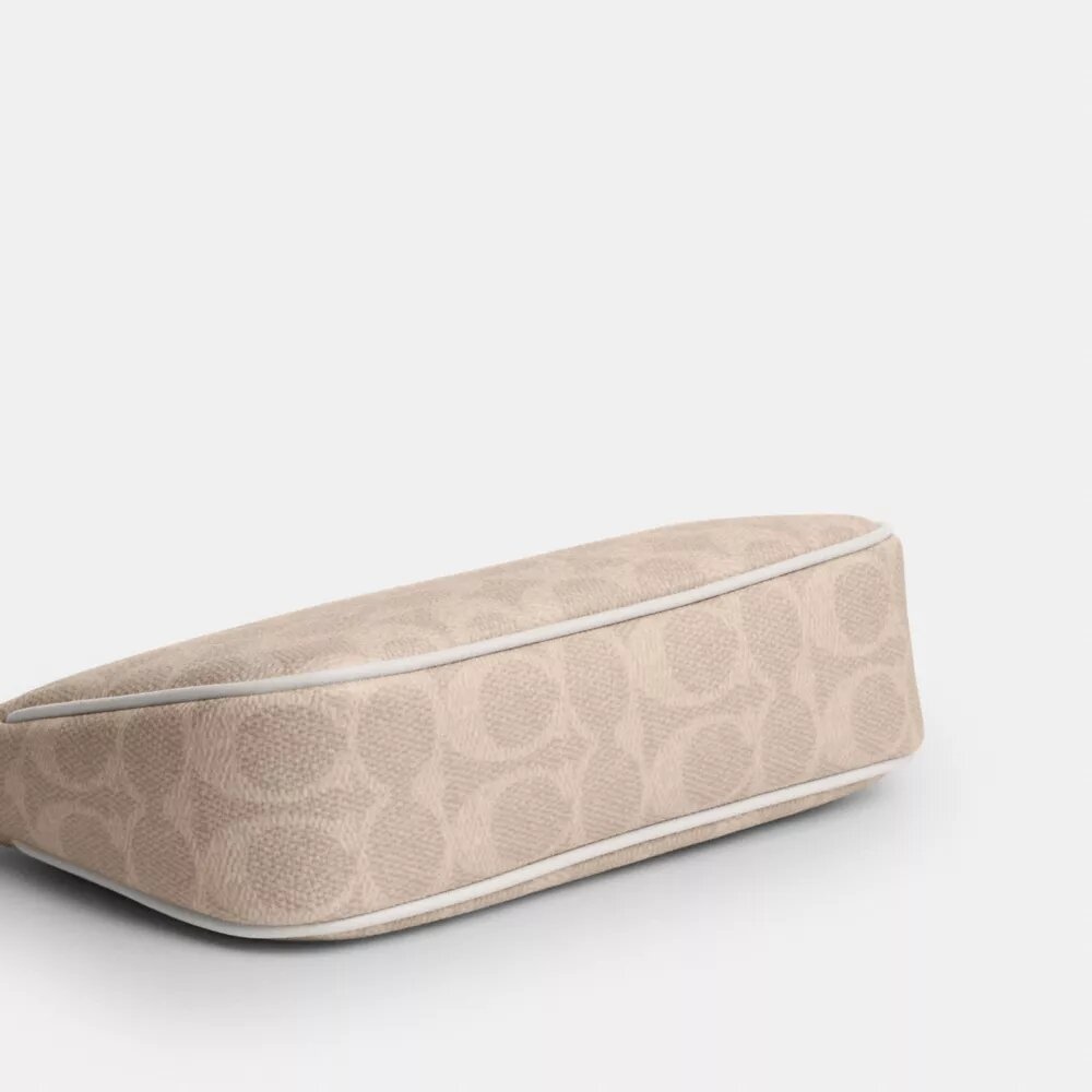 Nolita 19 i Signature Canvas