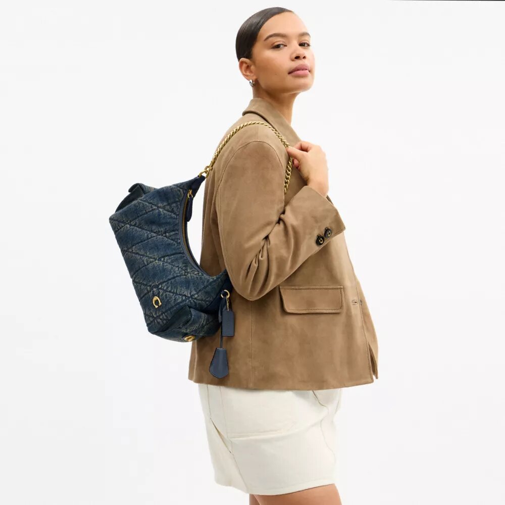Pocket Juliet-väskan 30 i regenererad bomullsdenim med quiltning