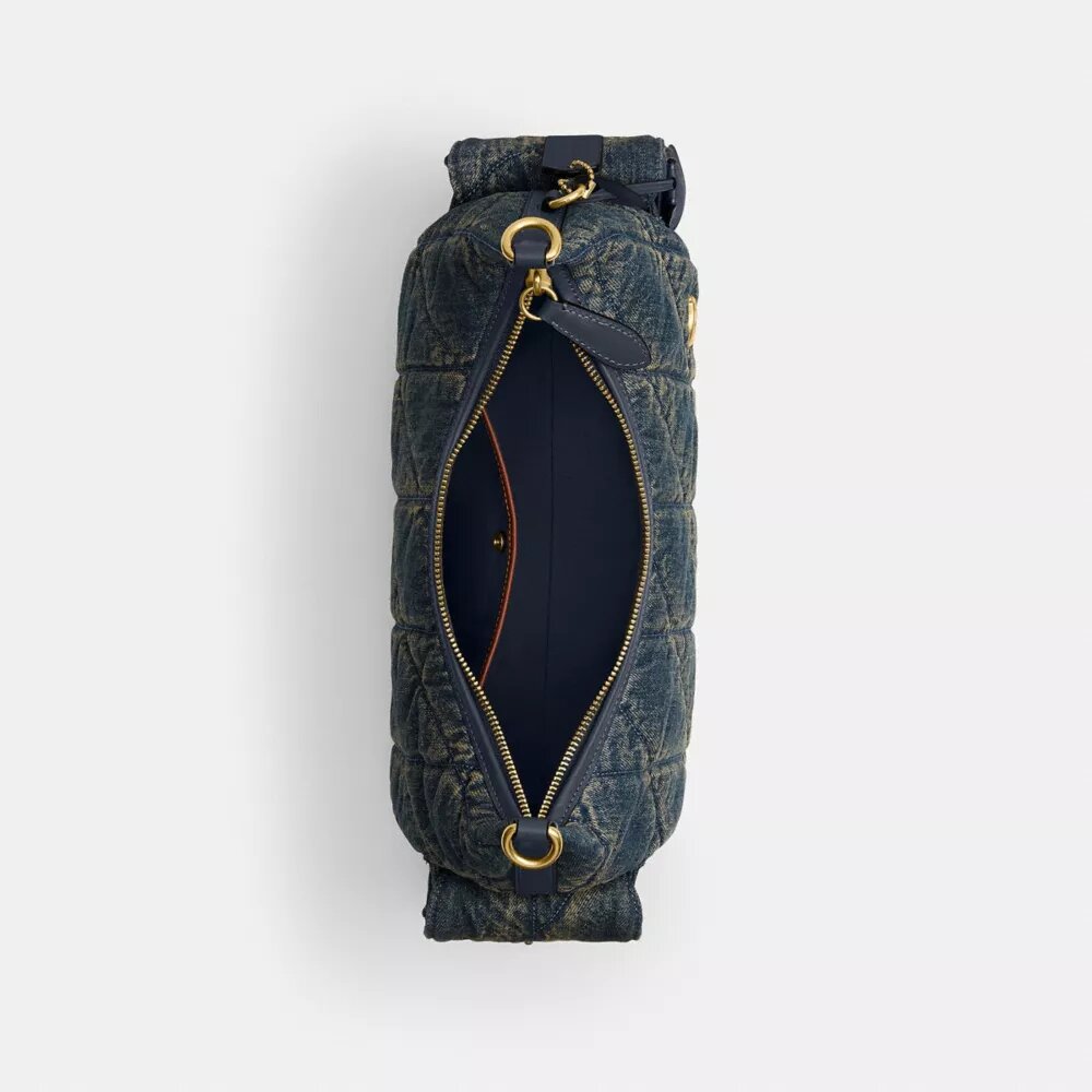 Pocket Juliet-väskan 30 i regenererad bomullsdenim med quiltning