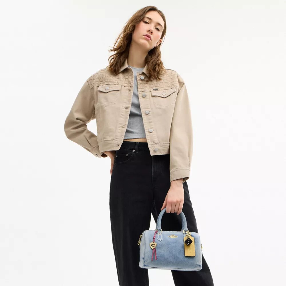 Rowan-skolväska i Loved Denim med smycken