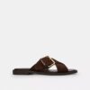 Sandaler med korsade remmar och spänne