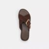 Sandaler med korsade remmar och spänne