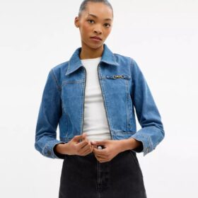 Sculpted C-jackor i krympt denim av ekologisk bomull