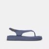 Skulpterad C-platåsandal