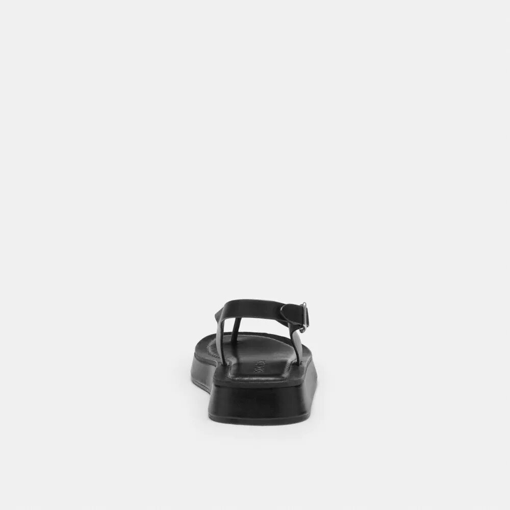 Skulpterad C-platåsandal