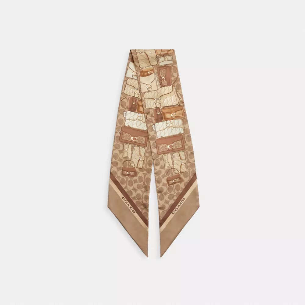 Smal silkescarf med tryck av staplade Tabby-väskor