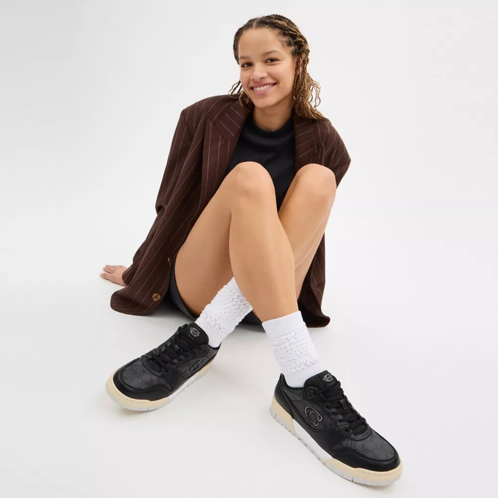 Soho-sneakers med Signature Canvas