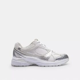Sportsneakers