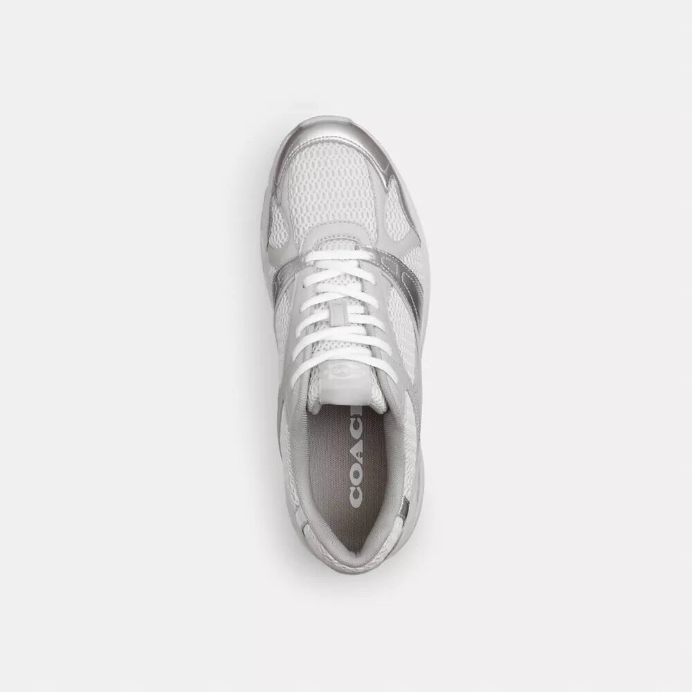 Sportsneakers
