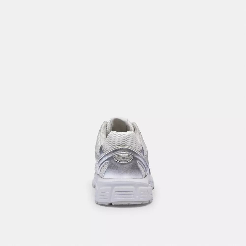 Sportsneakers