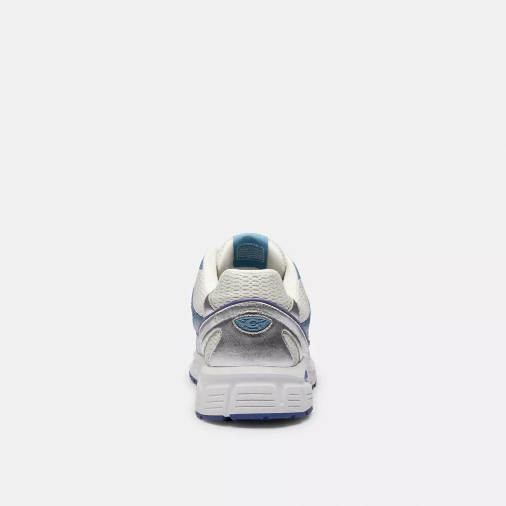 Sportsneakers